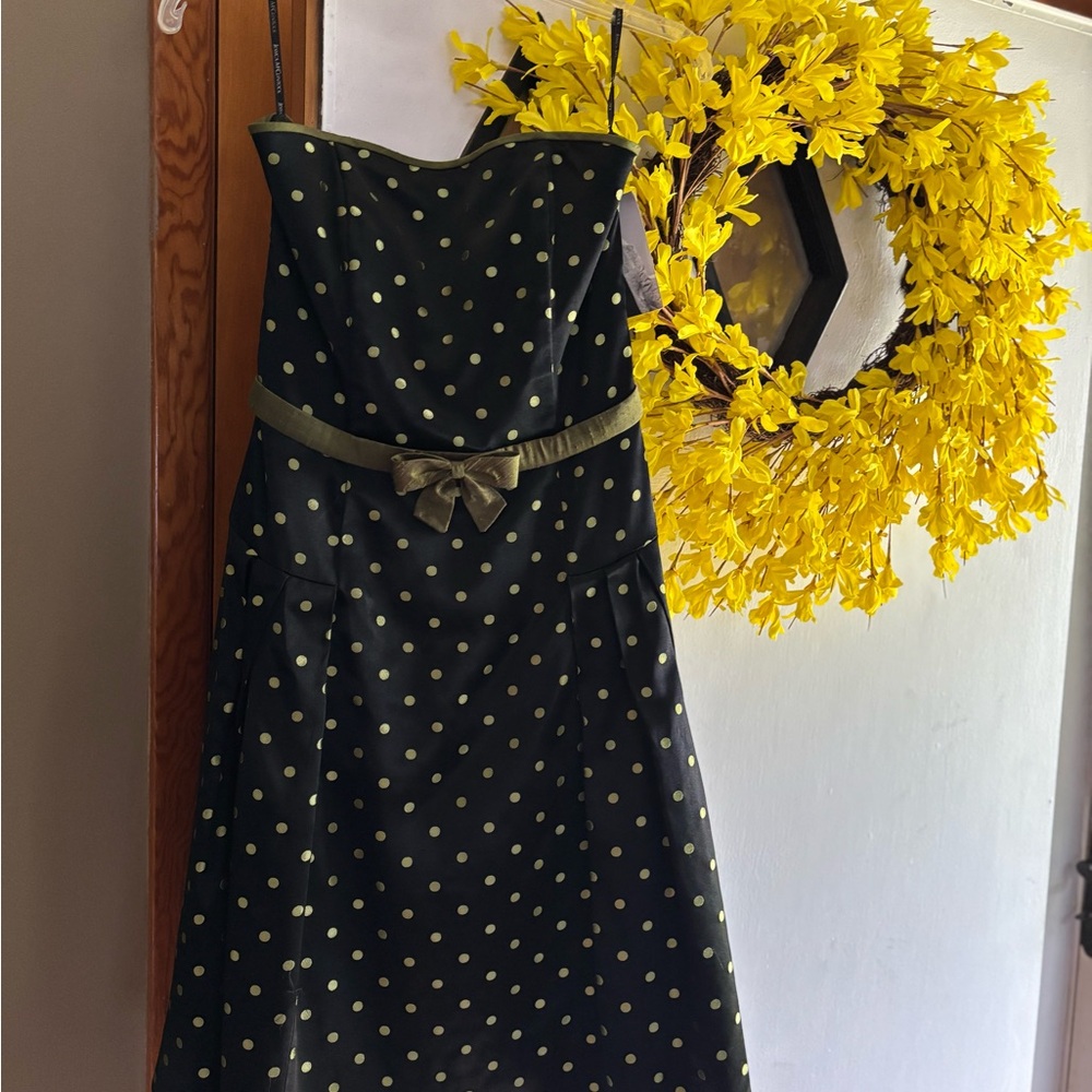 Jessica McClintock Black and Gold Strapless Dress